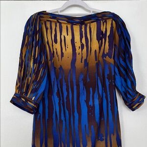 Jones New York Blue and Gold Abstract Stripe Tunic